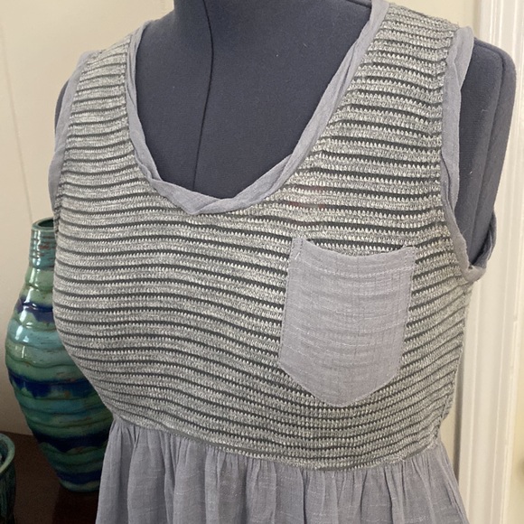 2for$10💥Sleeveless Top w/ Pocket - Picture 2 of 13